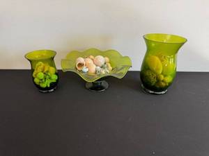 lot 3 image: Green Glass Centerpiece Set - 3-Piece Vases with Scalloped Pedestal Bowl