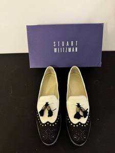 lot 69 image: Stuart Weitzman Two-Tone Beaded Tassel Loafers - Size 8.5 - WhiteBlack