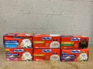 lot 100 image: LOT OF 6 Hefty Trash Bags