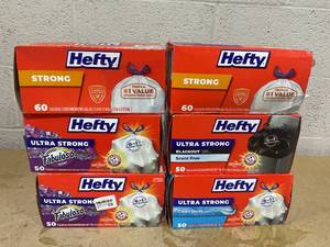 lot 114 image: LOT OF 6 Hefty Trash Bags