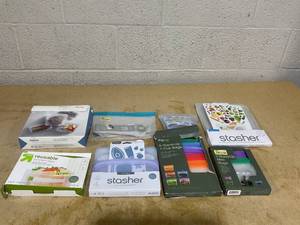 lot 116 image: LOT OF 8 Reusable Bags