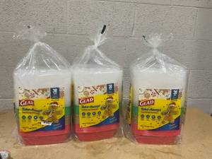 lot 124 image: LOT OF 3 Glad Take-Aways Food Storage Containers