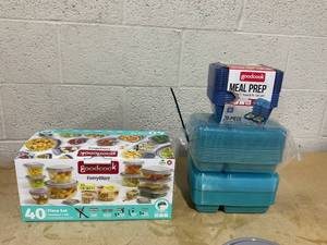 lot 127 image: LOT OF 4 Goodcook Meal Containers (1 Container Cracked)