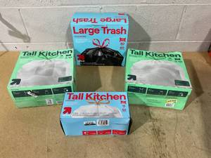 lot 174 image: LOT OF 4 up&up Trash Bags
