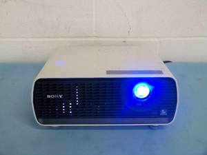 lot 96 image: Sony VPL-EX175 3LCD XGA Projector