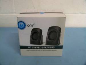 lot 111 image: (1 pair) ONN Compact High-Quality USB-Powered Audio Stereo PC  Computer Speakers - NEW IN ORIGINAL BOX