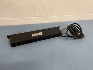 lot 130 image: Geist Rack Mounted SP124-1020 Horizontal 12-Outlet Power Distribution Unit PDU with 10 Cord