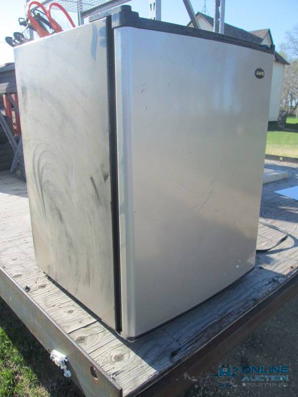 Sanyo Dorm Fridge