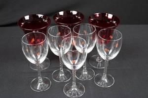 lot 23 image: Crystal Wine Glasses - Red Bowls with Twisted Stems