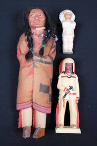 lot 74 image: Skookum Indian Dolls (H. H. Tammen Co.) Lot of 3 - Vintage Native Figurines