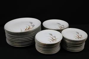 lot 87 image: Harmony House Golden Wheat Fine China - Gravy Boat, Creamer, 2 Plate Sizes, Made in Japan