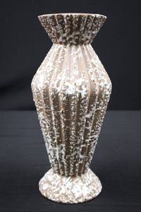 lot 101 image: Tall Fluted Ceramic Vase with White Drip Glaze on TanBrown - Approx 12in