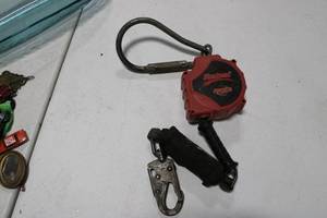 lot 116 image: Rebel Self-Retracting Lanyard - Safety Lanyard with Carabiner