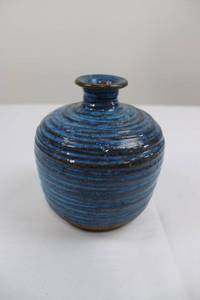 lot 124 image: Blue Swirl Glazed Ceramic Vase, Narrow Neck - Studio Pottery