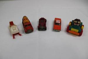 lot 131 image: Hot Wheels Die-Cast Cars (Lot of 5)