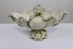 lot 167 image: Cream Italian Ceramic Compote Bowl on Pedestal - Rococo Style, 13in Diameter