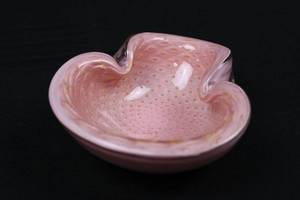 lot 182 image: Mid Century Modern Barbini Murano Italy Art Glass Pink Gold Leaf Bullicante Bowl