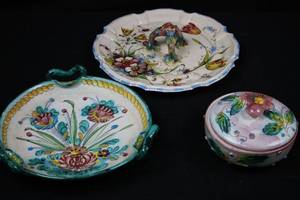 lot 192 image: Majolica Floral Dish Set 64105 - 3 Pieces - Made in Italy
