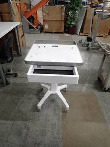 lot 19 image: Mobile Medical Cart