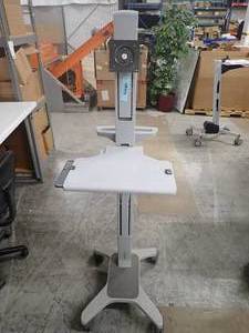 lot 20 image: Mobile Medical Cart