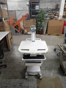 lot 22 image: Mobile Medical Cart