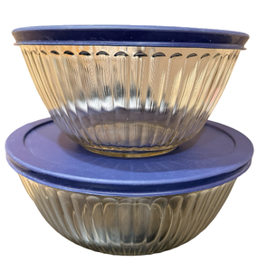 lot 50 image: Pyrex Sculpted Glass Mixing Bowls with Lids
