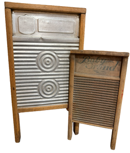 lot 11 image: Primitive Washboard Duo