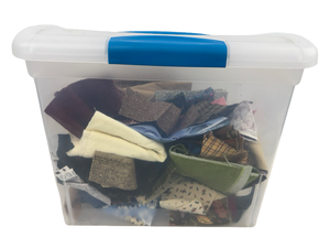 lot 51A image: Small Tote with Fabric Scraps