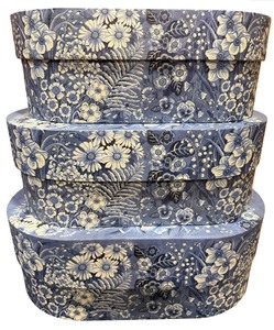 lot 8A image: Blue & White Floral Nesting Boxes - Bobs Boxes