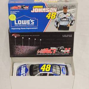 lot 28 image: 132nd Scale Action Stock Car Nascar Die Cast