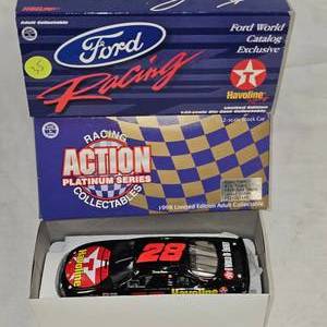 lot 35 image: 132nd Scale Action Stock Car Nascar Die Cast