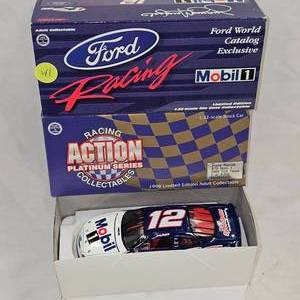 lot 41 image: 132nd Scale Action Stock Car Nascar Die Cast