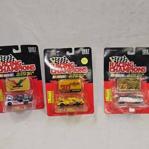 lot 85 image: Nascar 164th Die Cast (3)