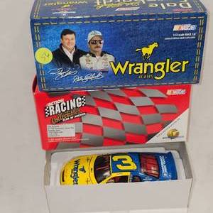 lot 56 image: 132nd Scale Action Stock Car Nascar Die Cast