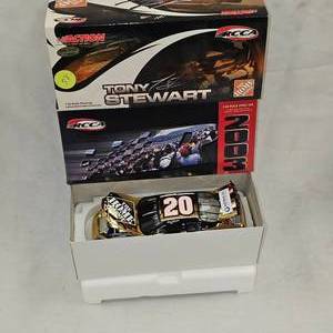 lot 58 image: 132nd Scale Action Stock Car Nascar Die Cast