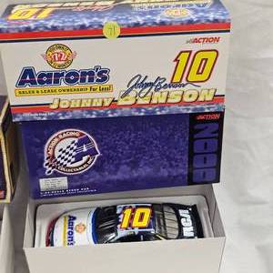 lot 71 image: 124th Scale Action Stock Car Nascar Die Cast