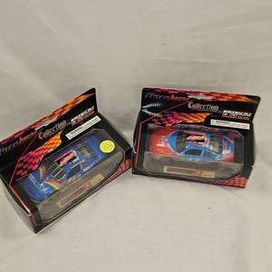 lot 139 image: 143rd Scale Nascar Diecast Cars (2)