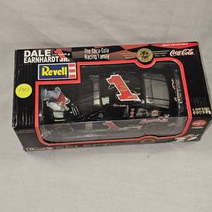 lot 143 image: 124 Scale Nascar Die Cast Stock Cars