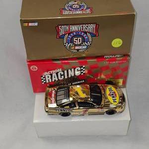 lot 156 image: Nascar 50th Anniversary 132 Nascar Stock Car