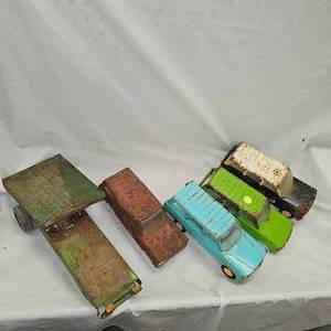 lot 177 image: Lot of 4 Jeeps and Truck Frame