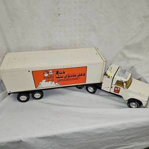 lot 210 image: Nylint Home Foamers Tractor and Trailer
