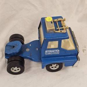 lot 214 image: Structo by Ertl Semi Tractor