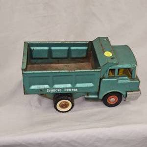 lot 215 image: Structo Dumper