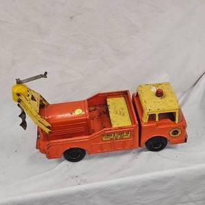 lot 220 image: Nylint 1960s Power and Light Company Post Hole Digger