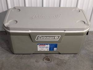 lot 4 image: Coleman 316 Series Chest Cooler - 120 Qt Glacier (113.5 L)