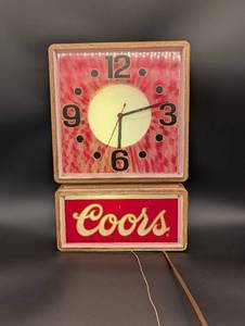 lot 14 image: Coors Clock Sign - Vintage Advertising Wall Clock & Beer Logo