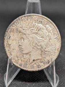 lot 109 image: 1925-S Peace Dollar 90% Silver