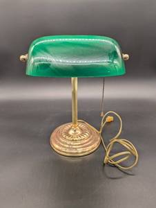 lot 240 image: Green Glass Bankers Desk Lamp - Brass Base with Pull Chain