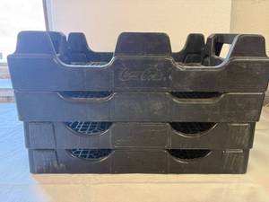 lot 10 image: 4x Coca Cola Plastic Crates
