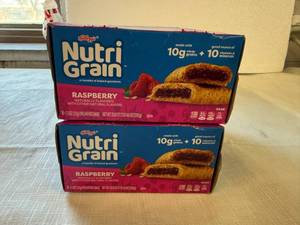 lot 32 image: 2x 16ct Nutri Grain Bars-Raspberry